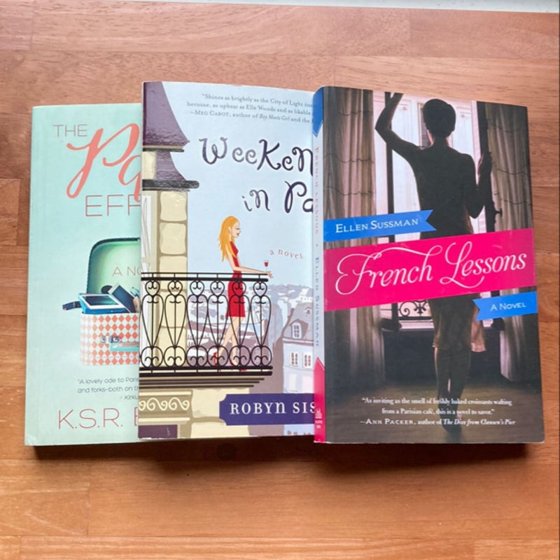 3 book bundle : Paris ( see details) 