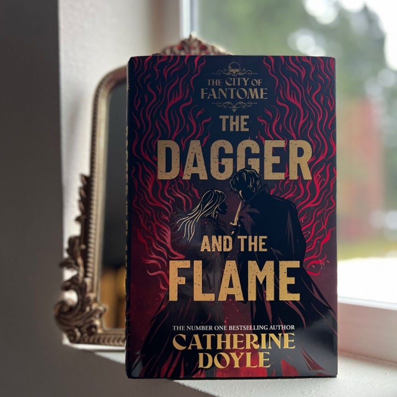 The Dagger and the Flame (fairyloot)