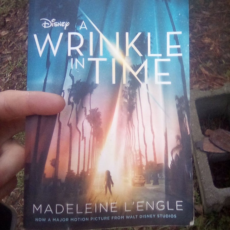 A Wrinkle in Time Movie Tie-In Edition