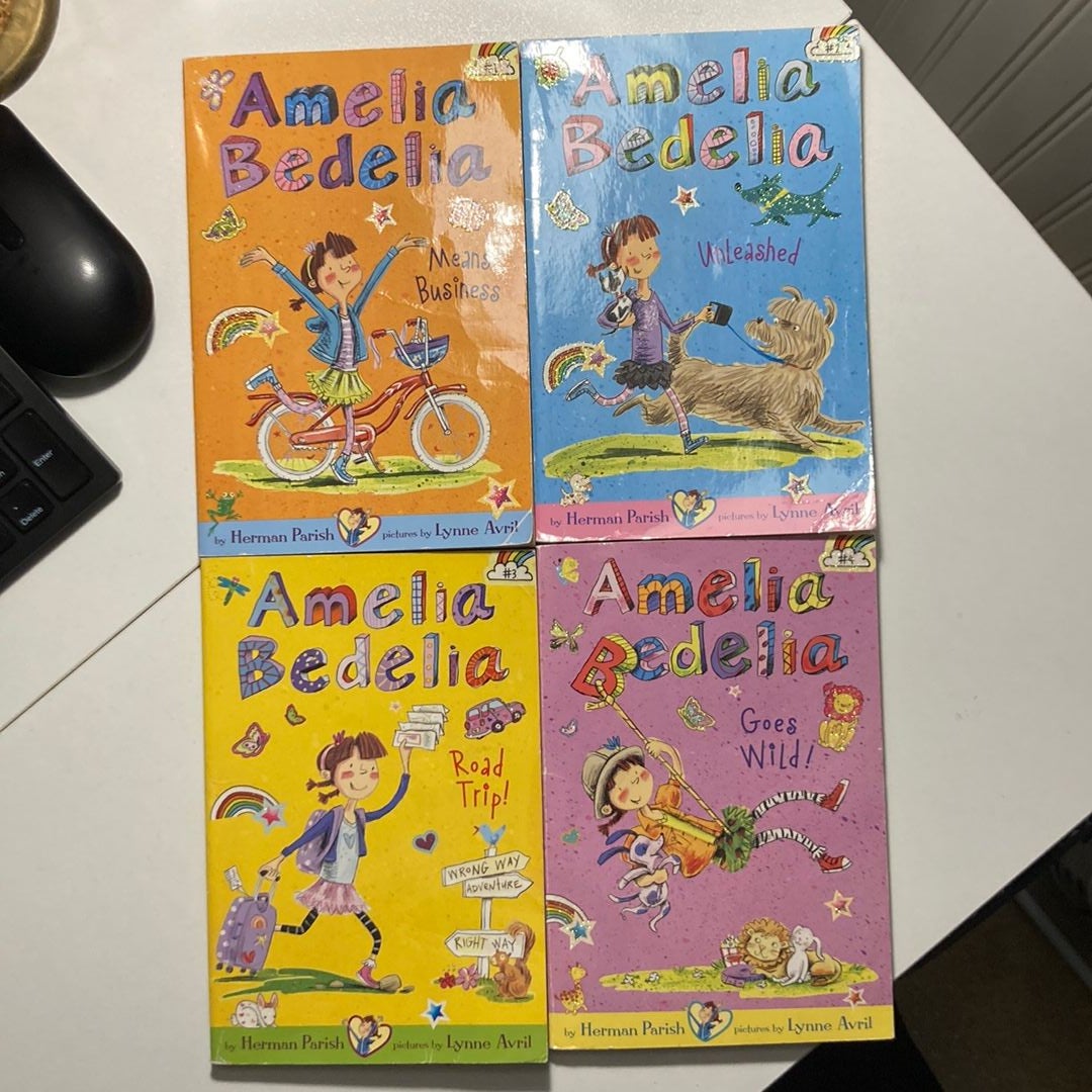 Amelia Bedelia Chapter Book #1: Amelia Bedelia Means Business