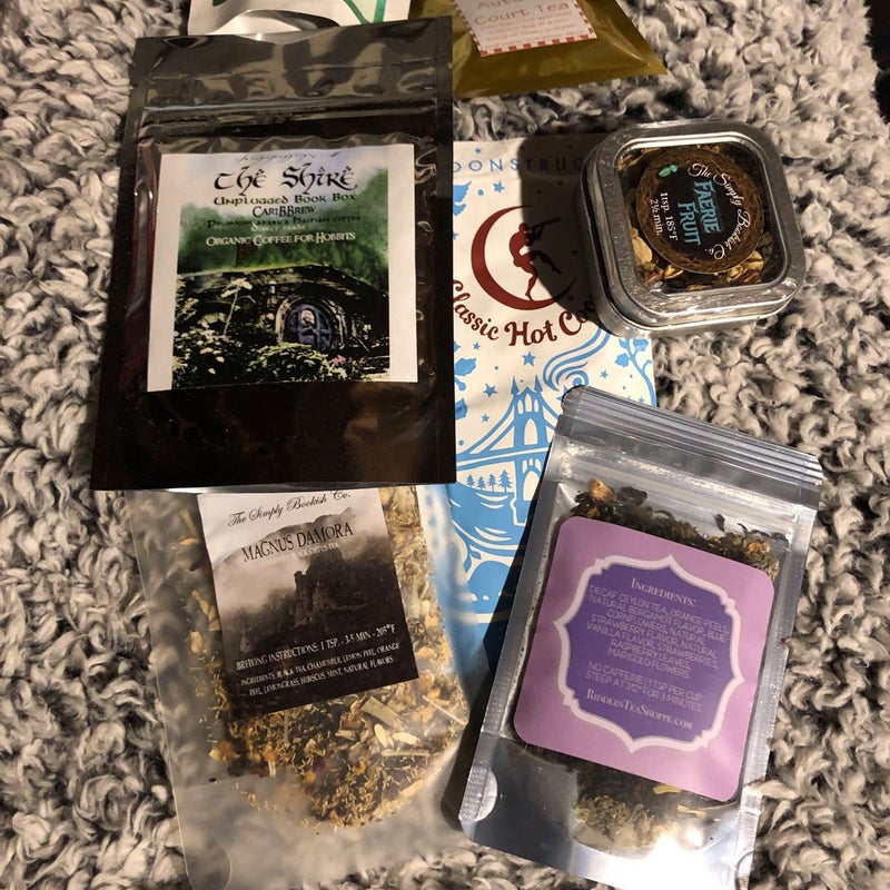 Bookish Tea & Drinks