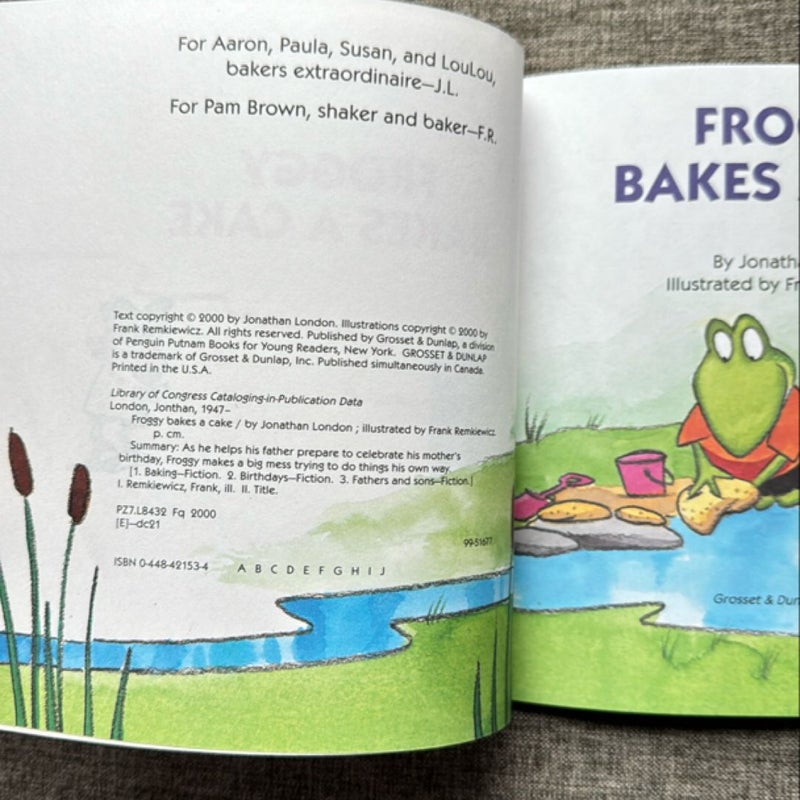 Froggy Bakes a Cake