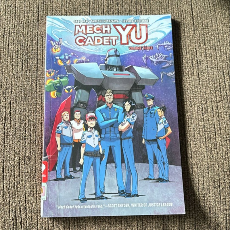 Mech Cadet Yu Volume Three