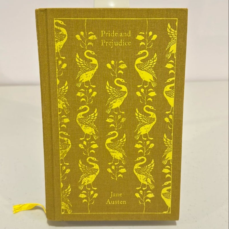 Pride and Prejudice (Hardcover Clothbound Edition)