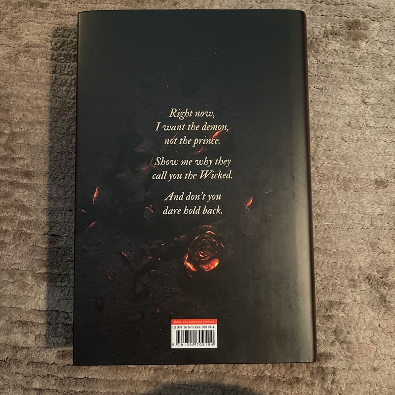 Kingdom of the Feared (Waterstones Edition) by Kerri Maniscalco