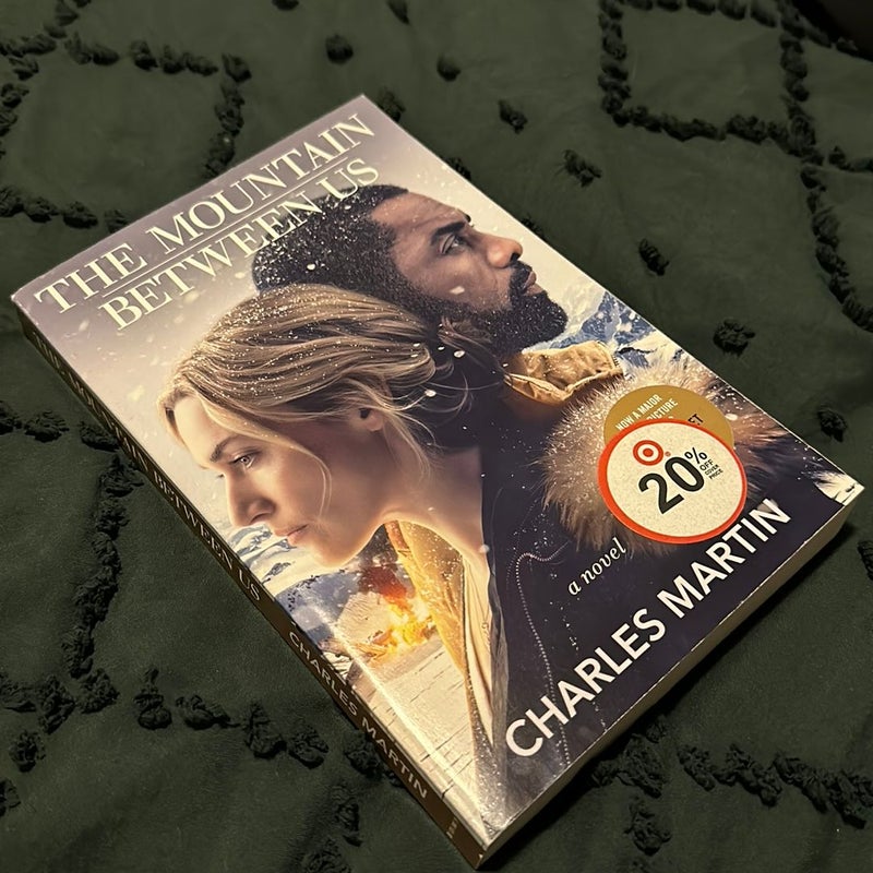 The Mountain Between Us (Movie Tie-In)