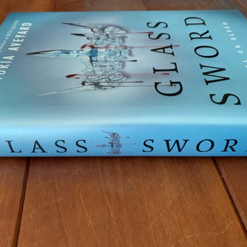 Glass Sword *SIGNED* First Edition 2016 Red Queen , YA Fantasy