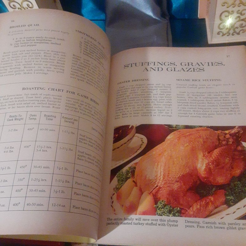 Better Homes and Gardens 1967 Favorite Ways with Chicken turkey, duck, & bird

Better Homes and Garden
 1967 Favorite Ways with Chicken ,Turkey, Duck and Game Birds