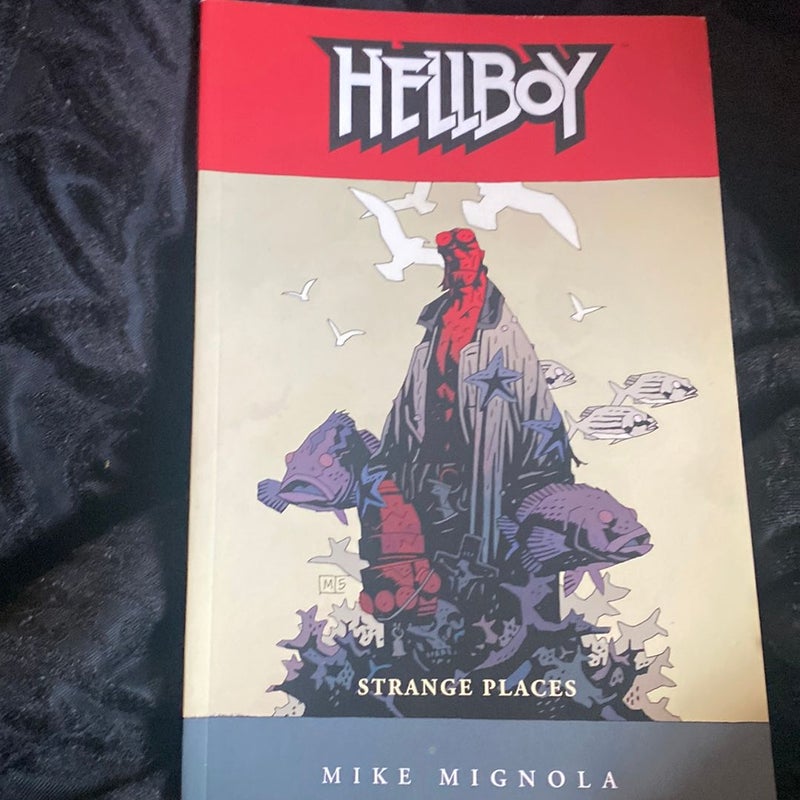 Hellboy Volume 6: Strange Places