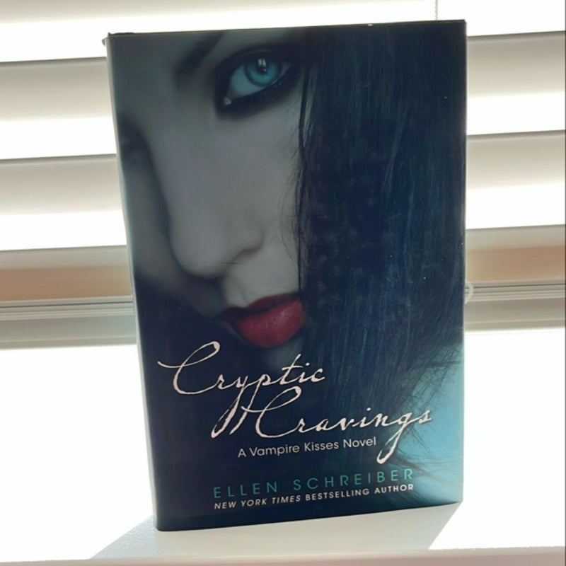 Vampire Kisses 8: Cryptic Cravings