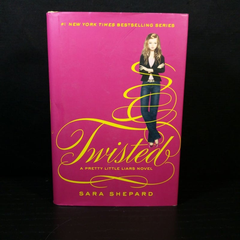 Pretty Little Liars #9: Twisted