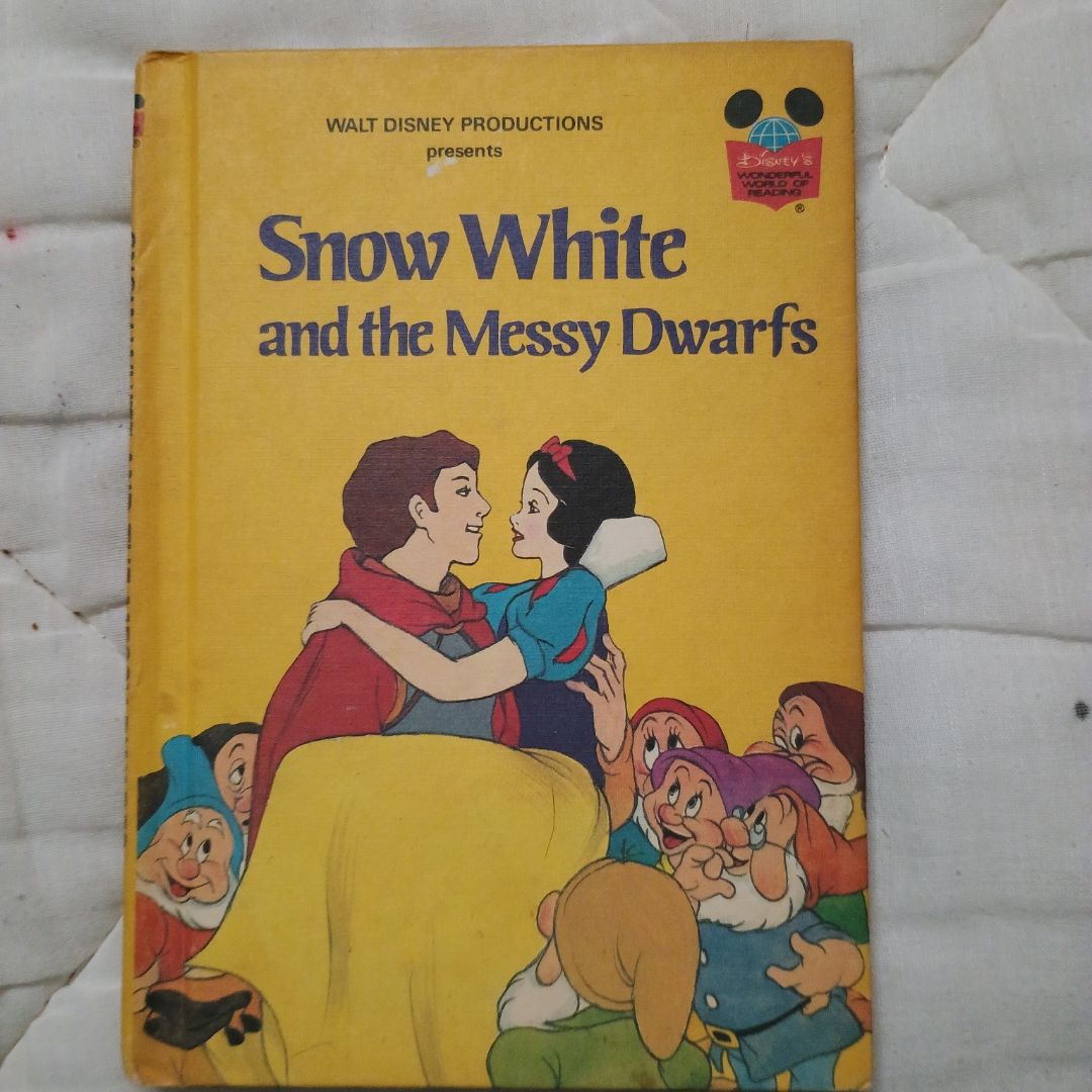 Snow White and the messy dwarfs 
