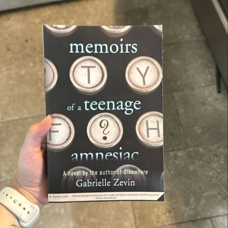 Memoirs of a Teenage Amnesiac