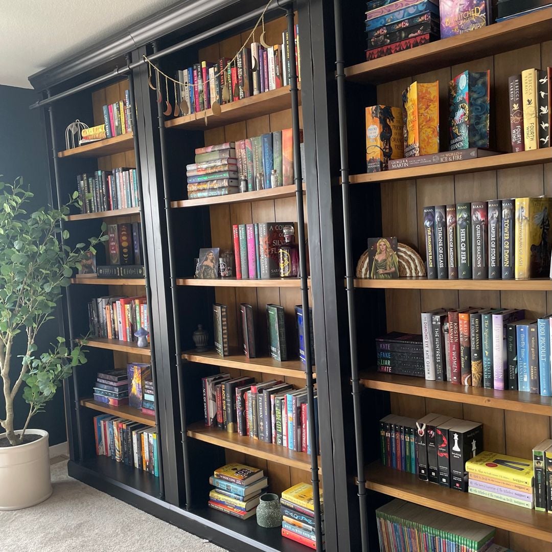 Lindsay’s Bookish Shop