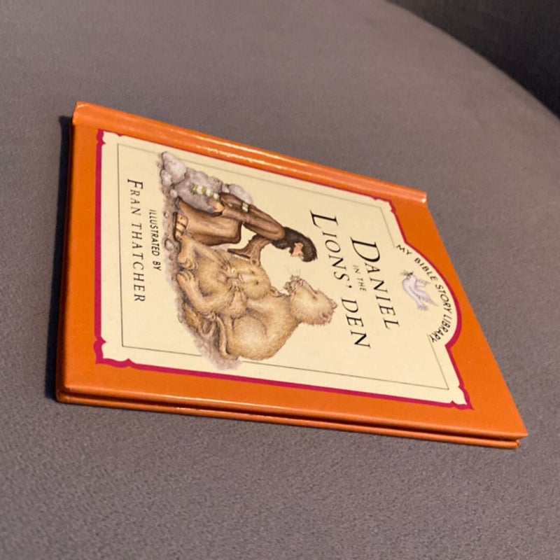 Daniel in the Lions Den (mini book)