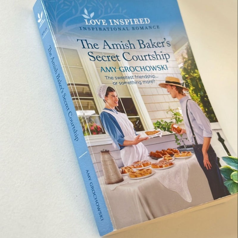 The Amish Baker's Secret Courtship