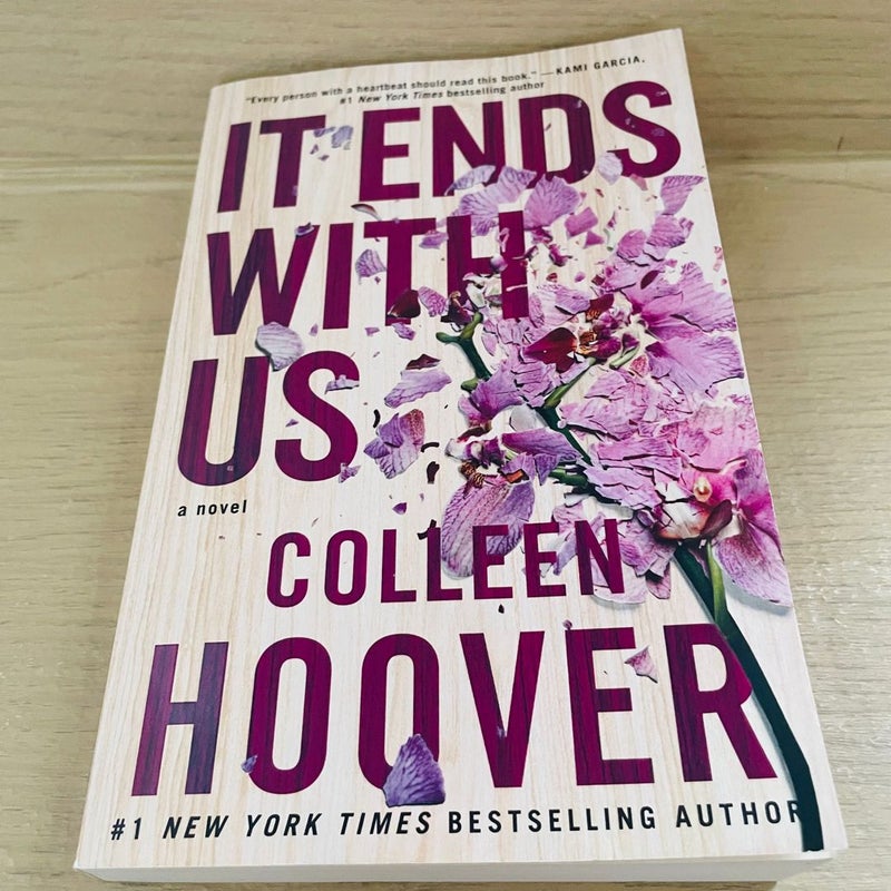 Colleen Hoover Bundle-Lot of 2; It Starts With Us, It Ends With Us