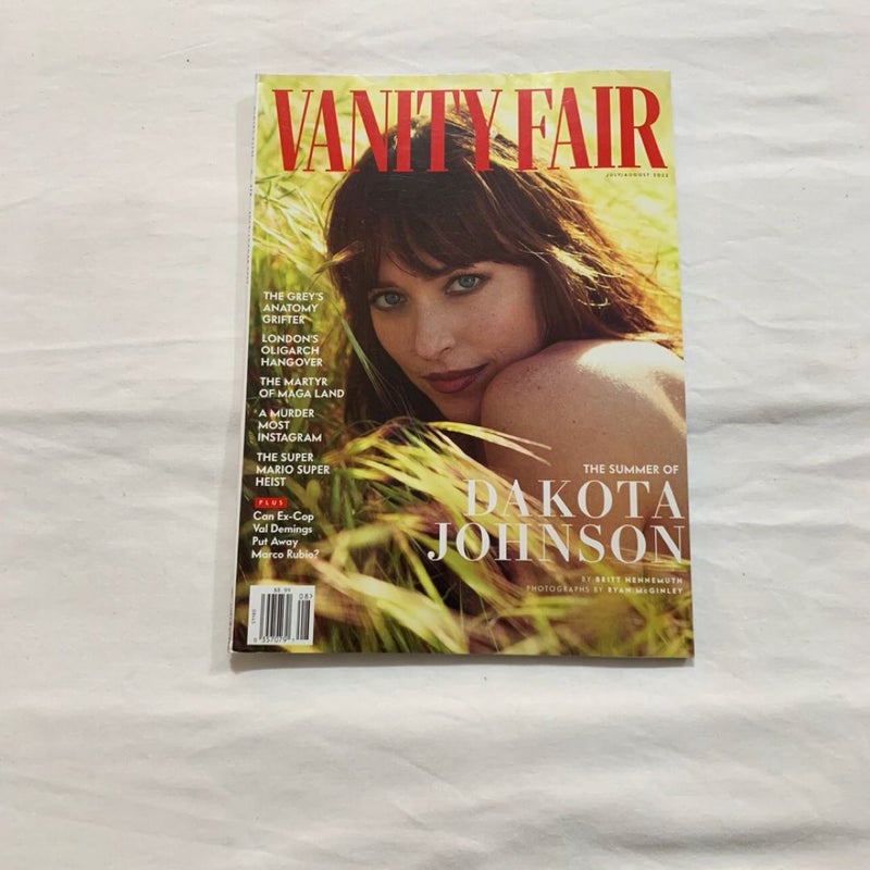 Vanity Fair Dakota Johnson “The Summer Of” Issue July/August 2022 Magazine