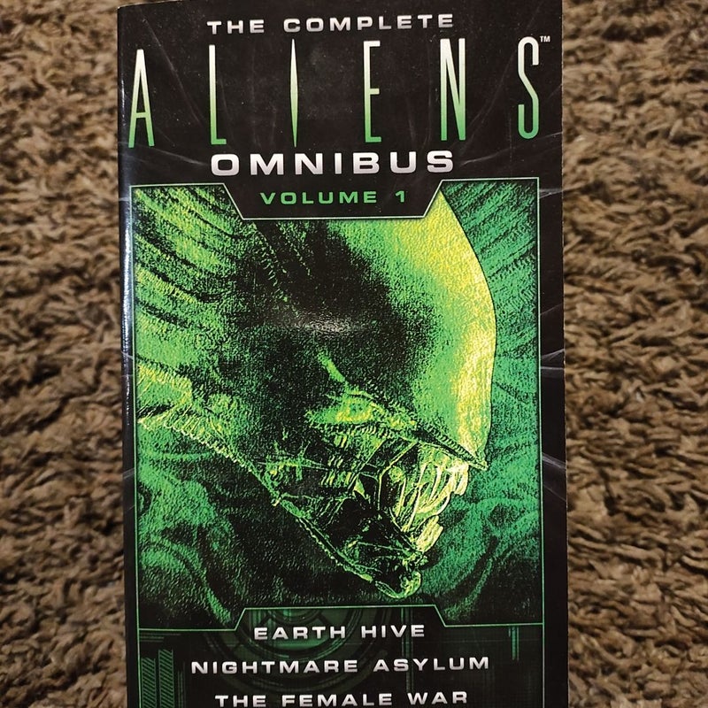 The Complete Aliens Omnibus, Volume 1