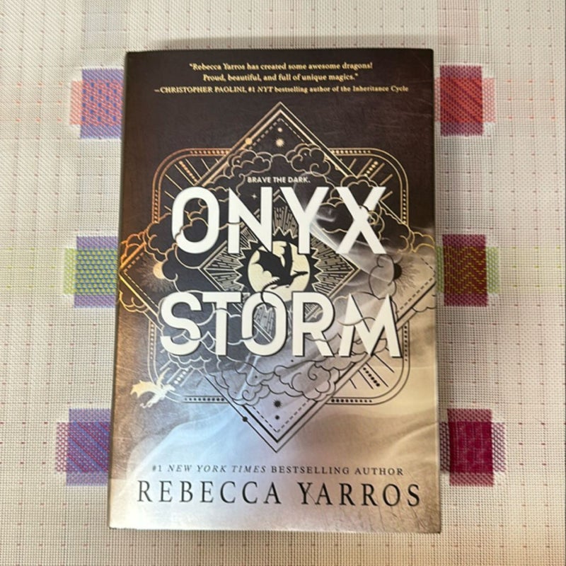 Onyx Storm (deluxe edition)