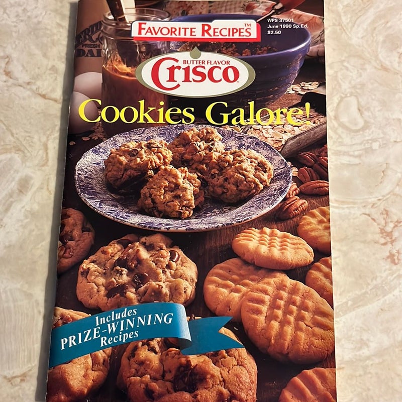 Vintage bundle of 6 dessert recipe booklets 
