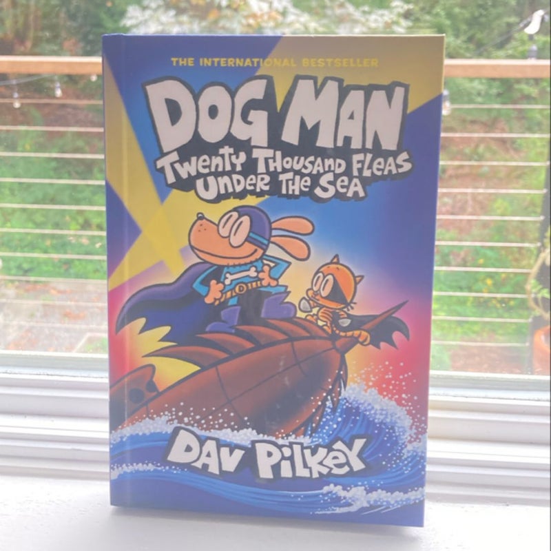 Dog Man: Twenty Thousand Fleas under the Sea: a Graphic Novel (Dog Man #11): from the Creator of Captain Underpants