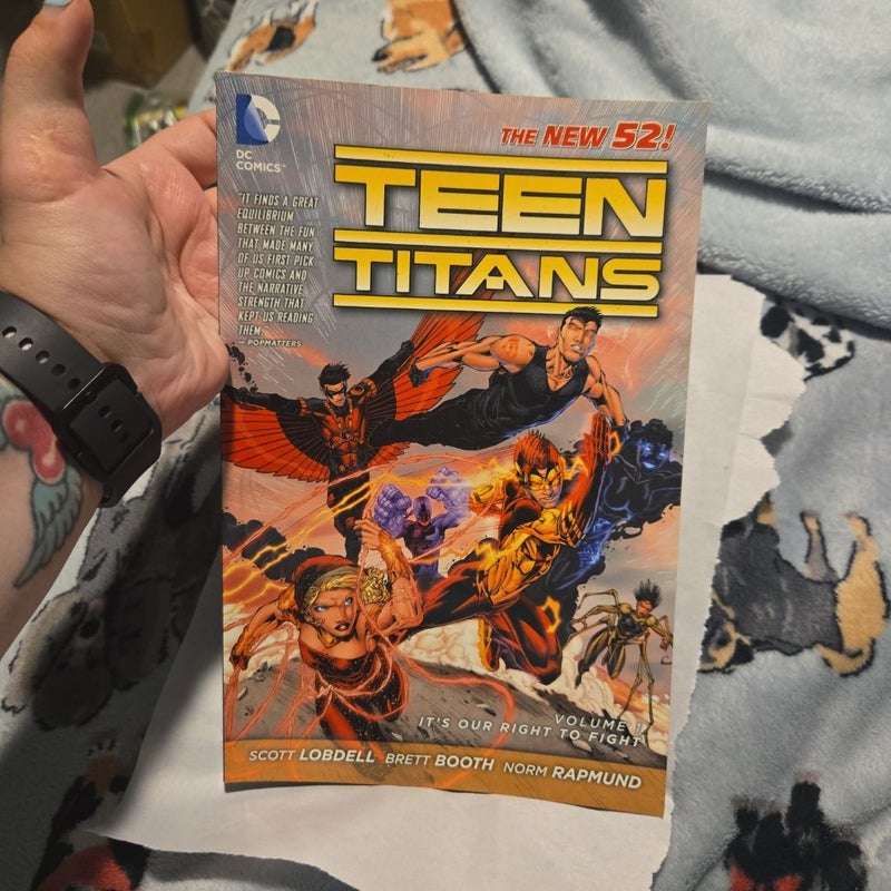 Teen Titans Vol. 1: It's Our Right to Fight (the New 52)