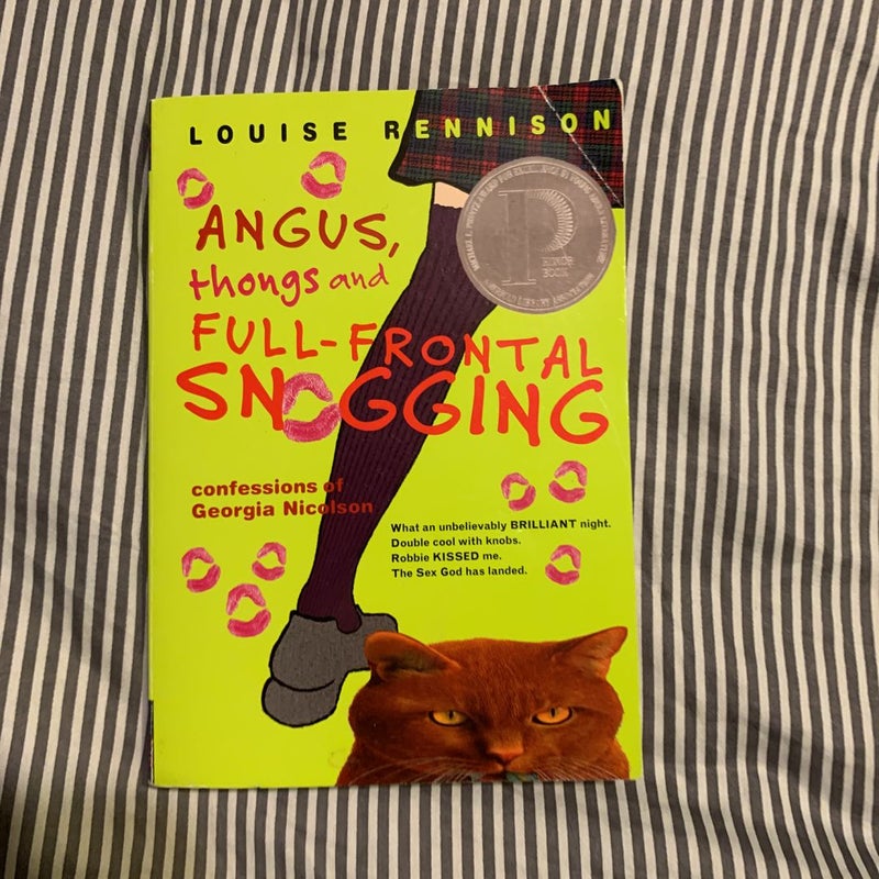 Angus, Thongs and Full-Frontal Snogging