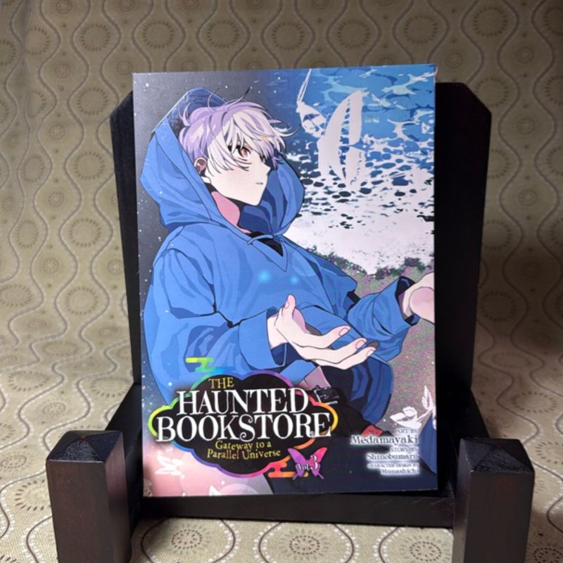 The Haunted Bookstore - Gateway to a Parallel Universe (Manga) Vol. 3