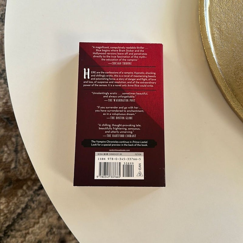 Interview with the Vampire (NEW Mass Market Paperback)