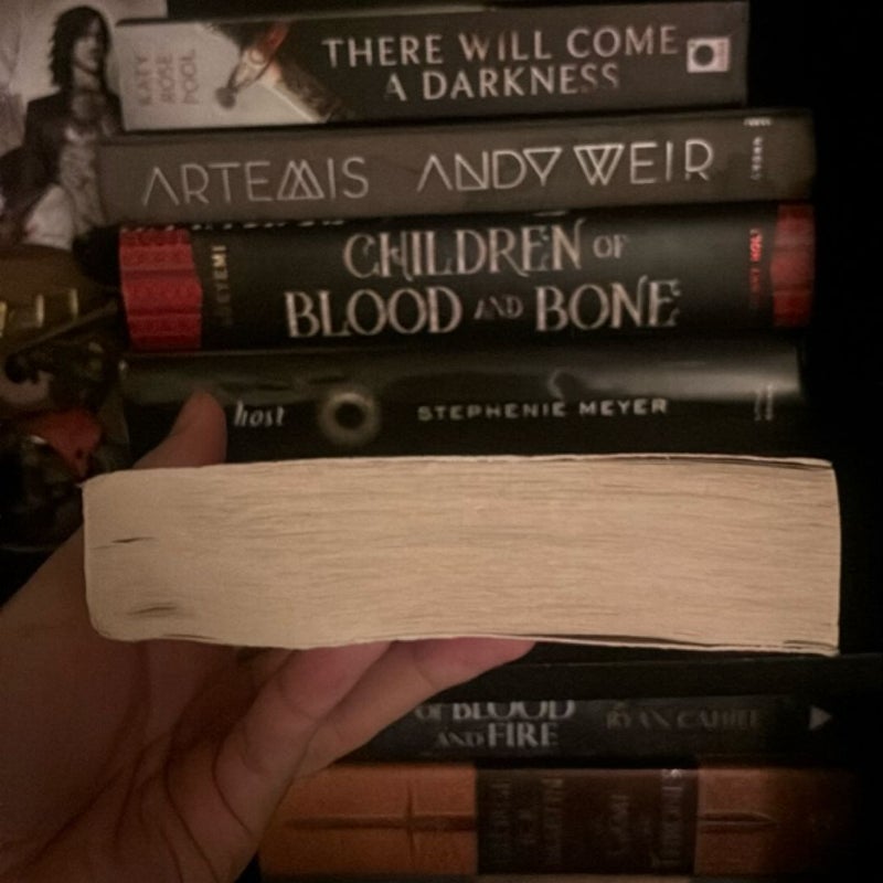 A Court of Thorns and Roses