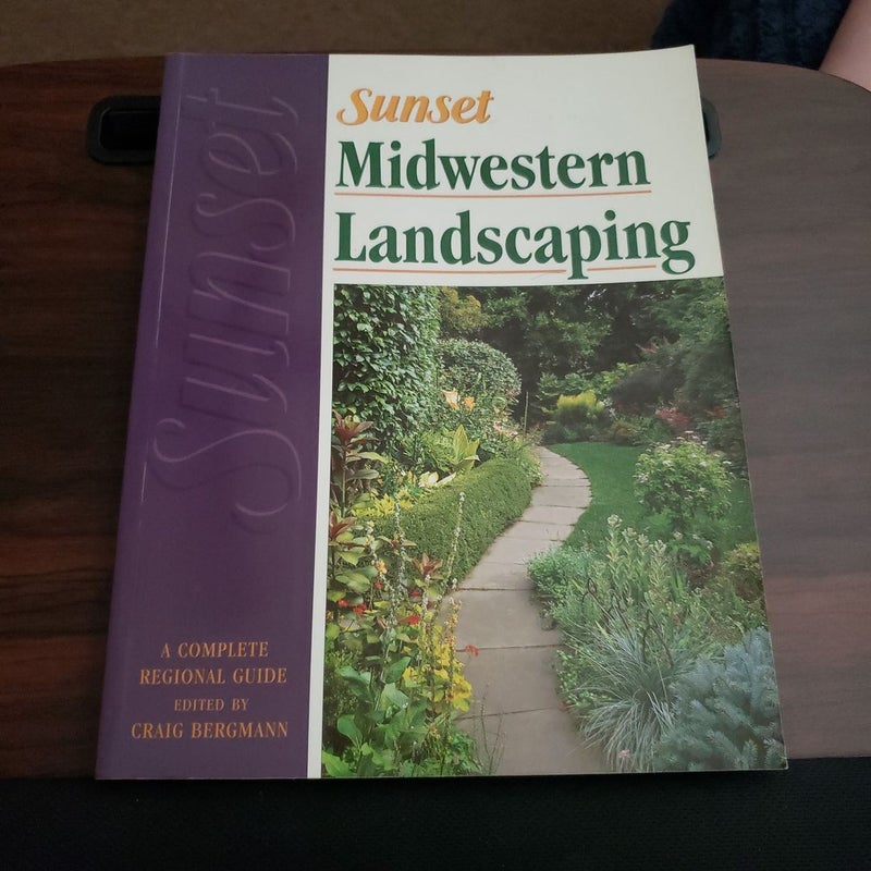 Midwestern Landscaping Book