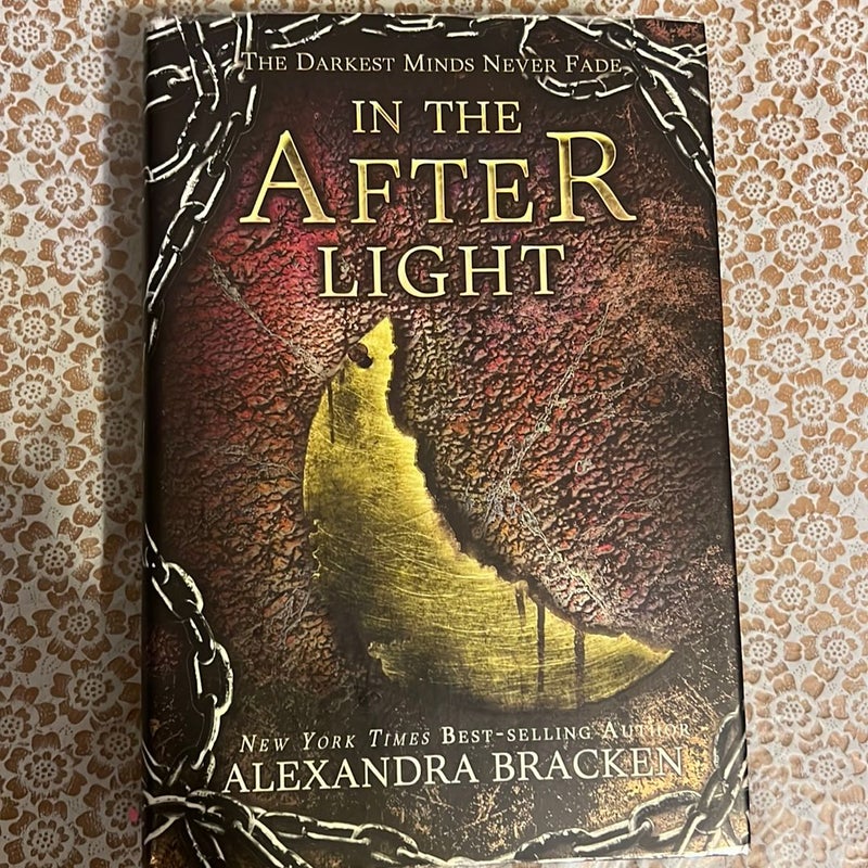 In the Afterlight (a Darkest Minds Novel, Book 3)