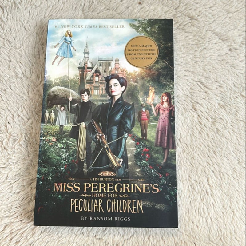 Miss Peregrine's Home for Peculiar Children (Movie Tie-In Edition)