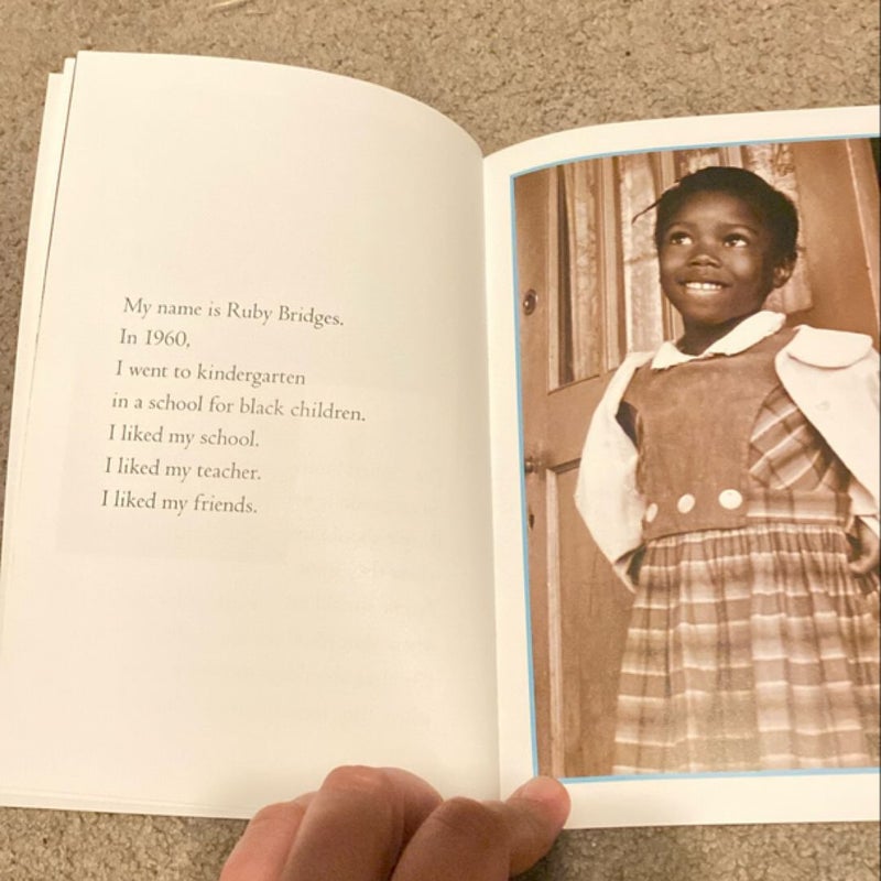 Ruby Bridges Goes to School