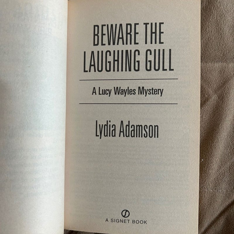 Beware the Laughing Gull  852