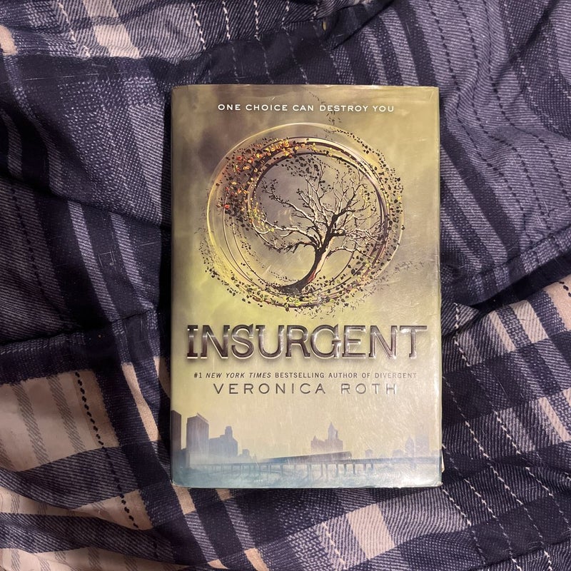 Insurgent (Book 2 of Divergent) 