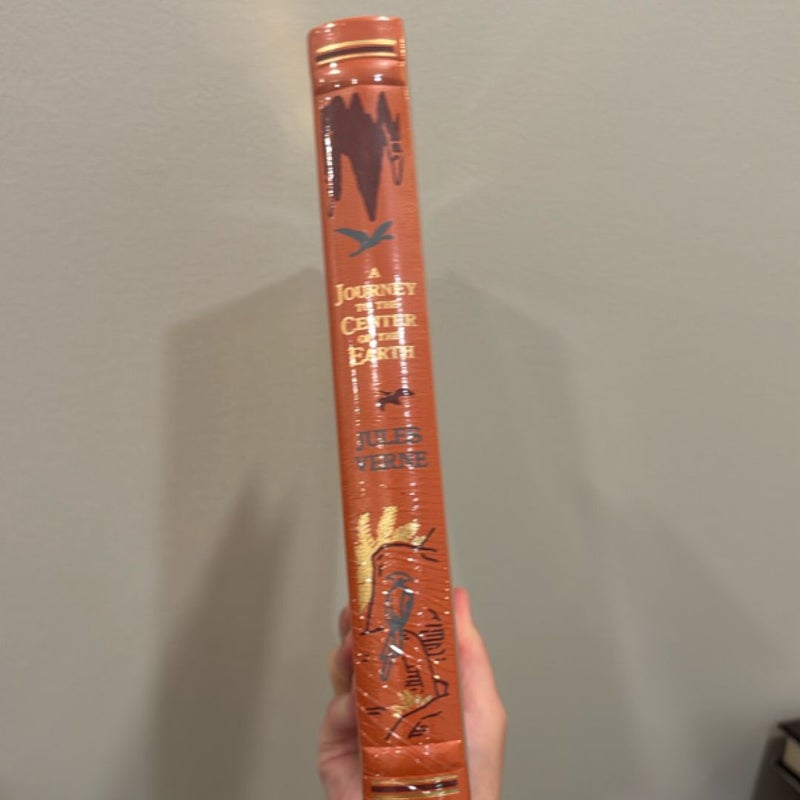 A Journey to the Center of the Earth (Barnes and Noble Collectible Classics: Children's Edition)