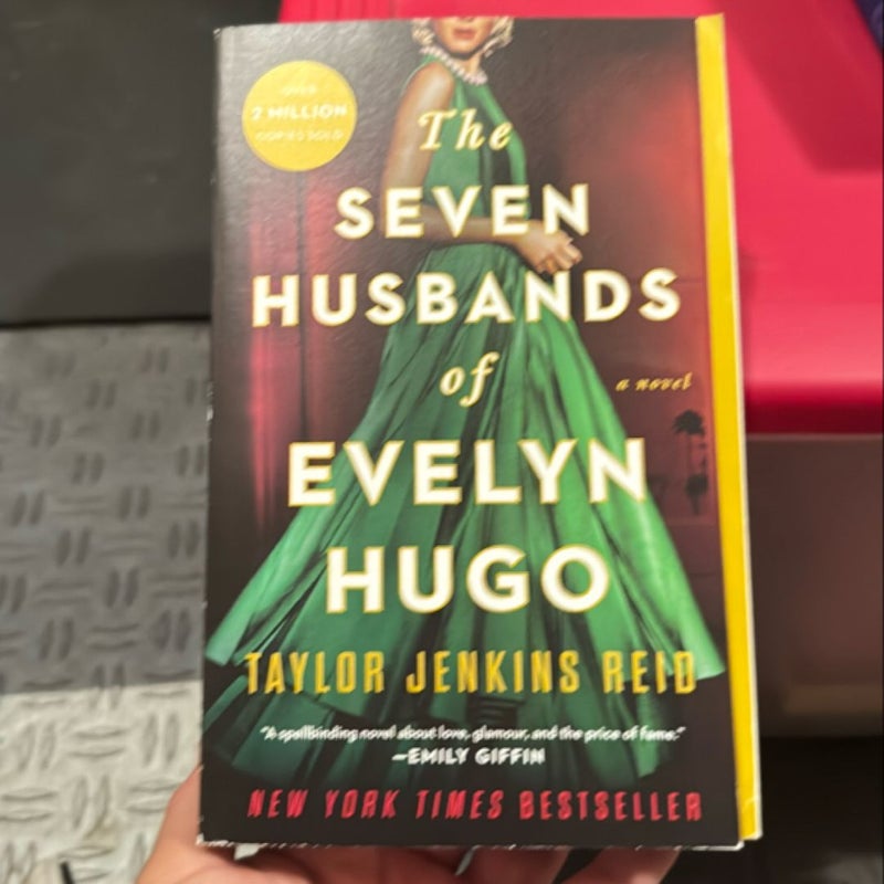 The Seven Husbands of Evelyn Hugo