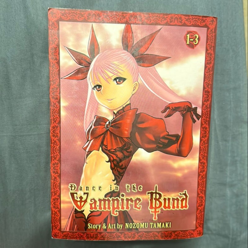 Dance in the Vampire Bund Omnibus 1