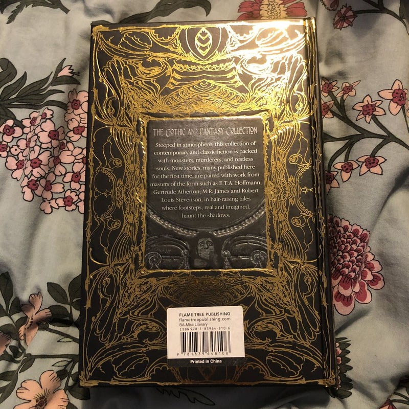 Footsteps in the dark: gothic fantasy