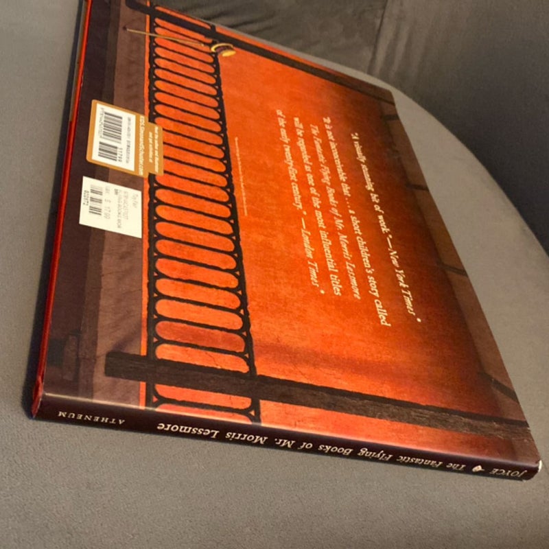 The Fantastic Flying Books of Mr. Morris Lessmore