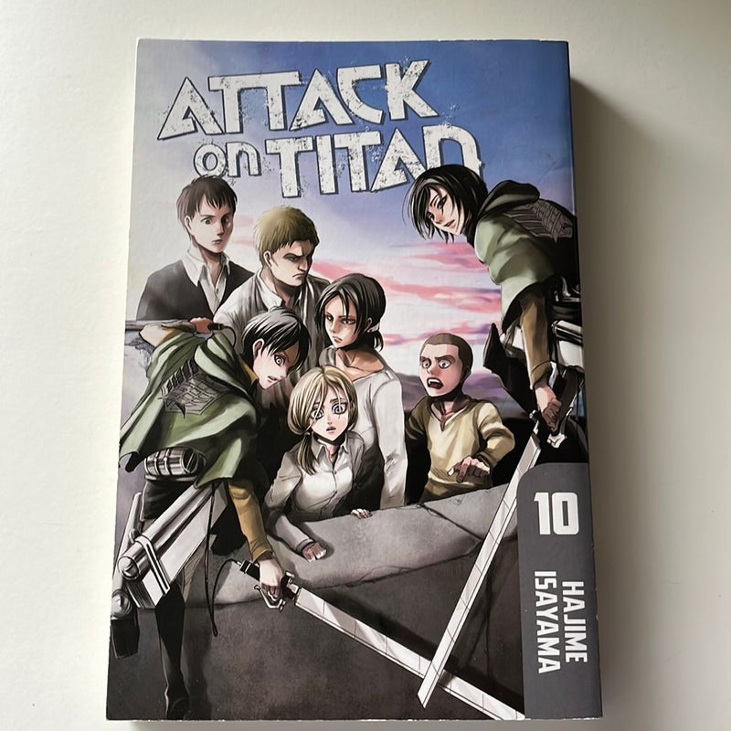 Attack on Titan 10