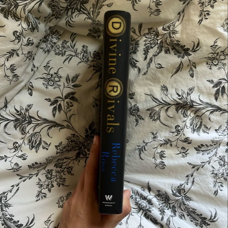 Divine Rivals by , Hardcover | Pangobooks