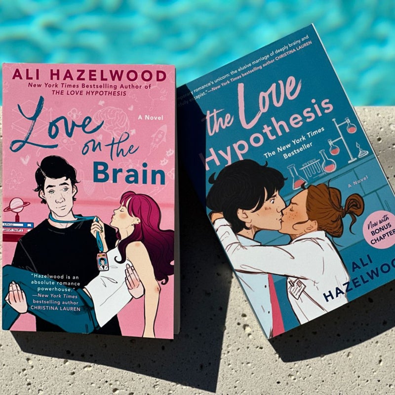 Ali Hazelwood 3 BOOK SET : The Love Hypothesis + Love on the Brain + LOATHE  TO