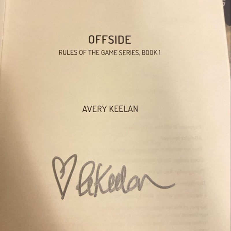Offside (Indie + Signed) by , Paperback | Pangobooks