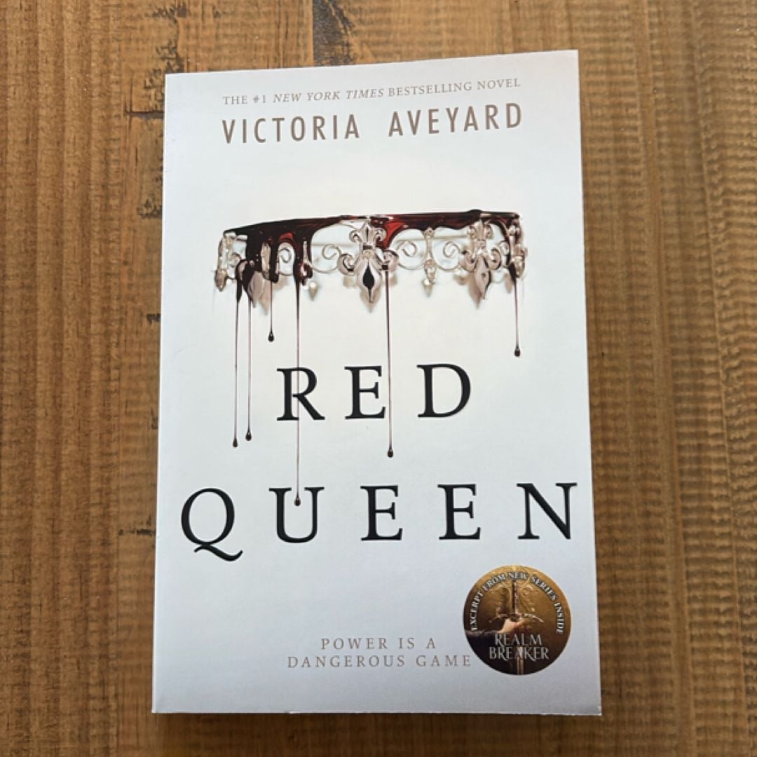 Red Queen by Victoria Aveyard, Paperback | Pangobooks