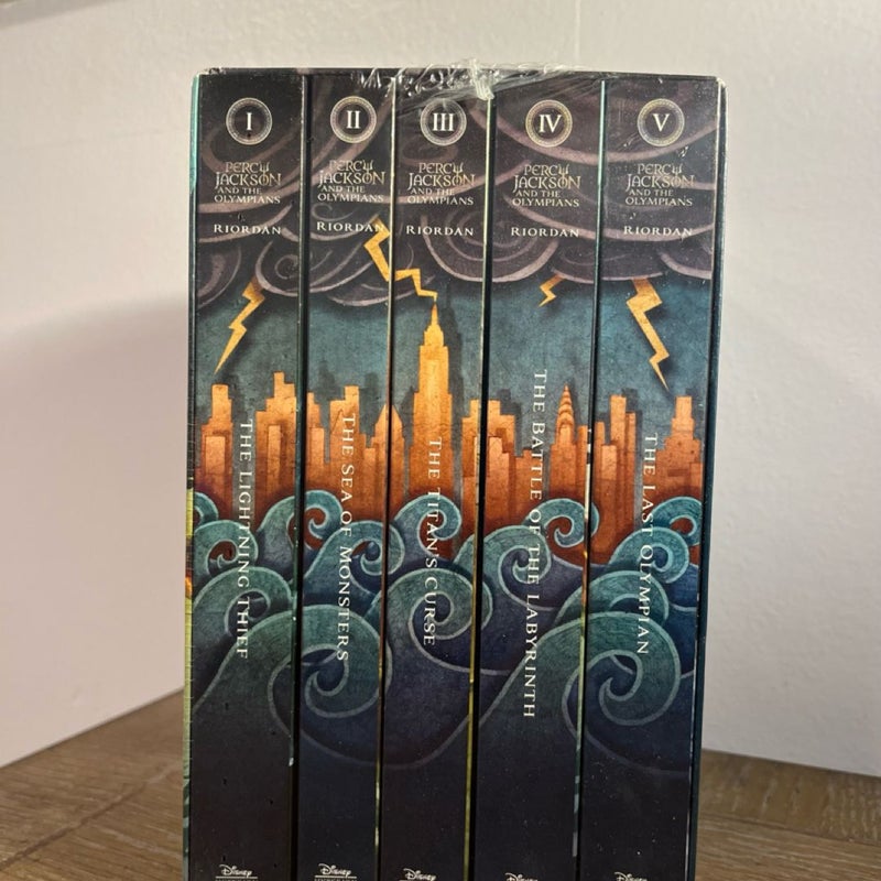 Percy Jackson and the Olympians 5 Book Paperback Boxed Set (w/poster)