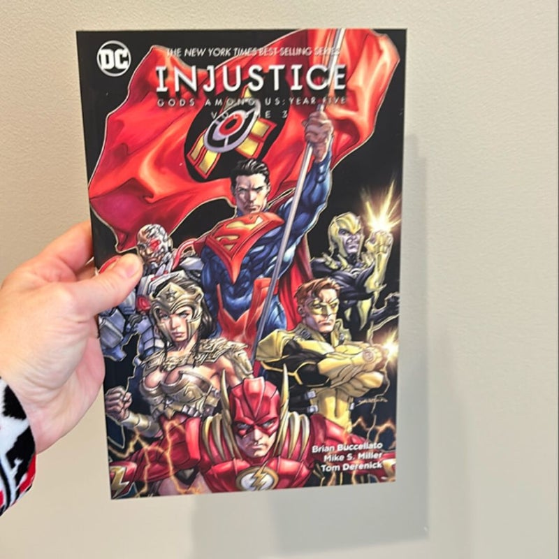 Injustice: Gods among Us: Year Five Vol. 3