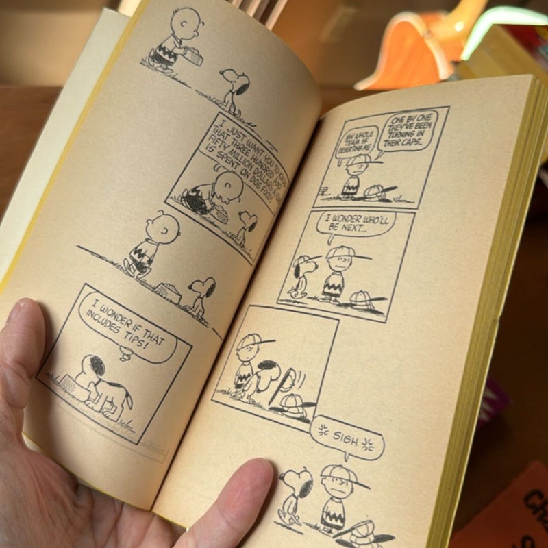 Peanuts Comic Books, Lot of 5